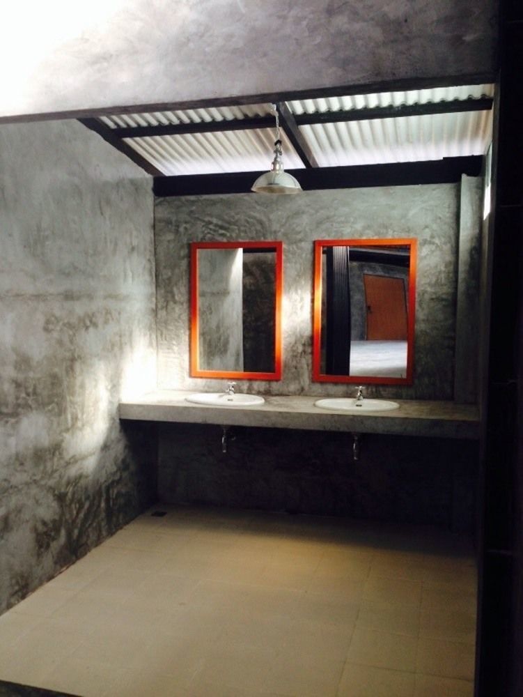 Oyo 585 Freedom Hostel @ Phi Phi 外观 照片
