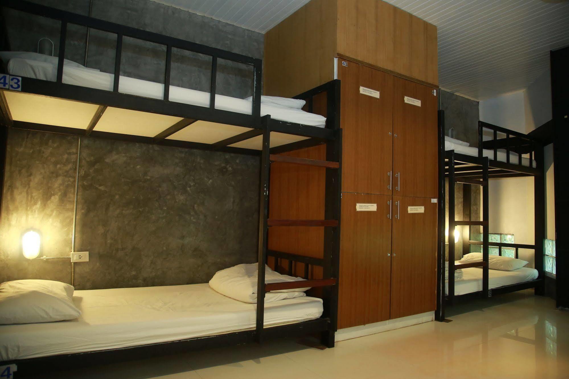 Oyo 585 Freedom Hostel @ Phi Phi 外观 照片