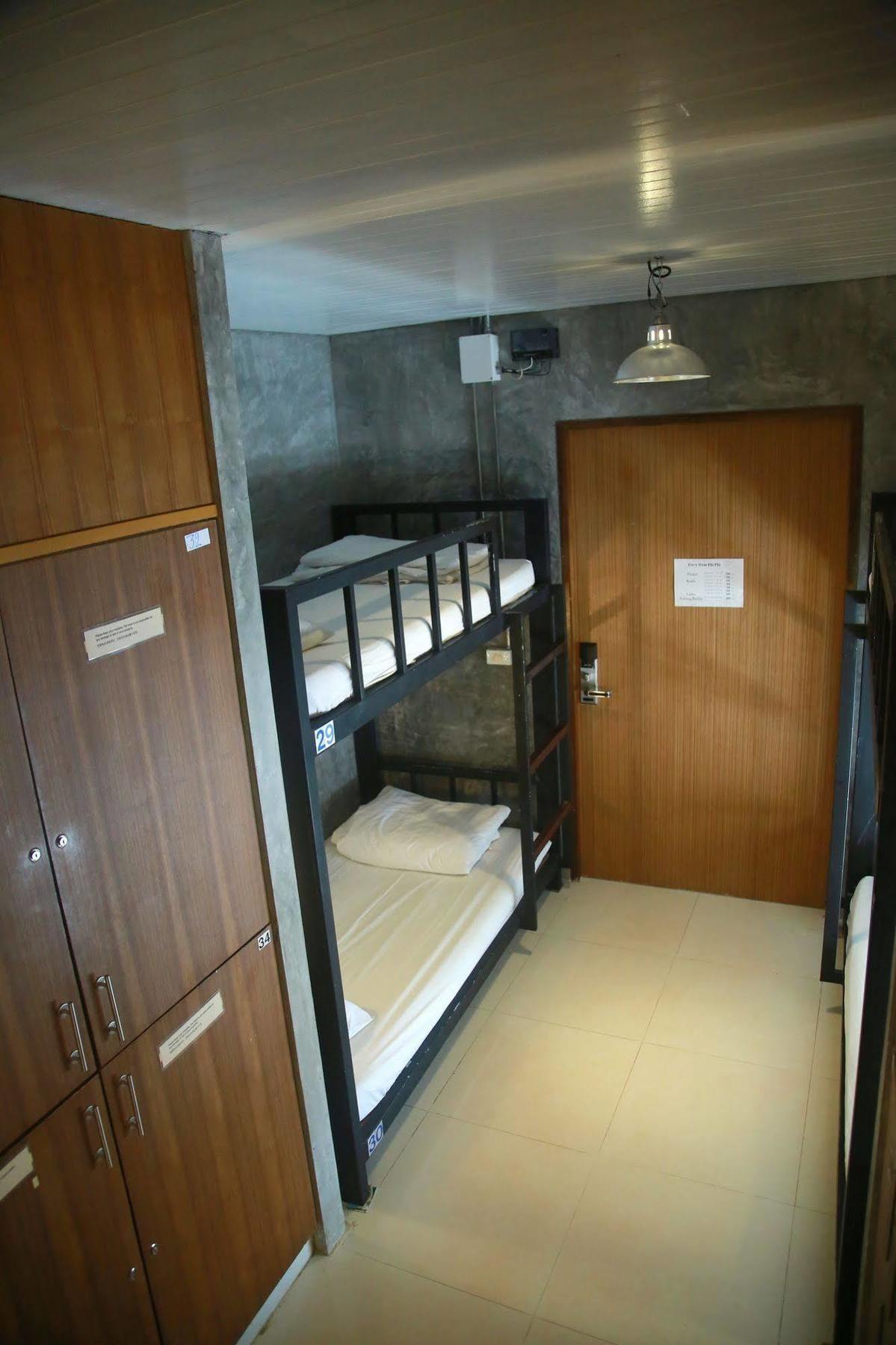 Oyo 585 Freedom Hostel @ Phi Phi 外观 照片
