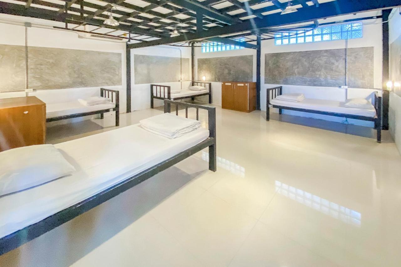 Oyo 585 Freedom Hostel @ Phi Phi 外观 照片