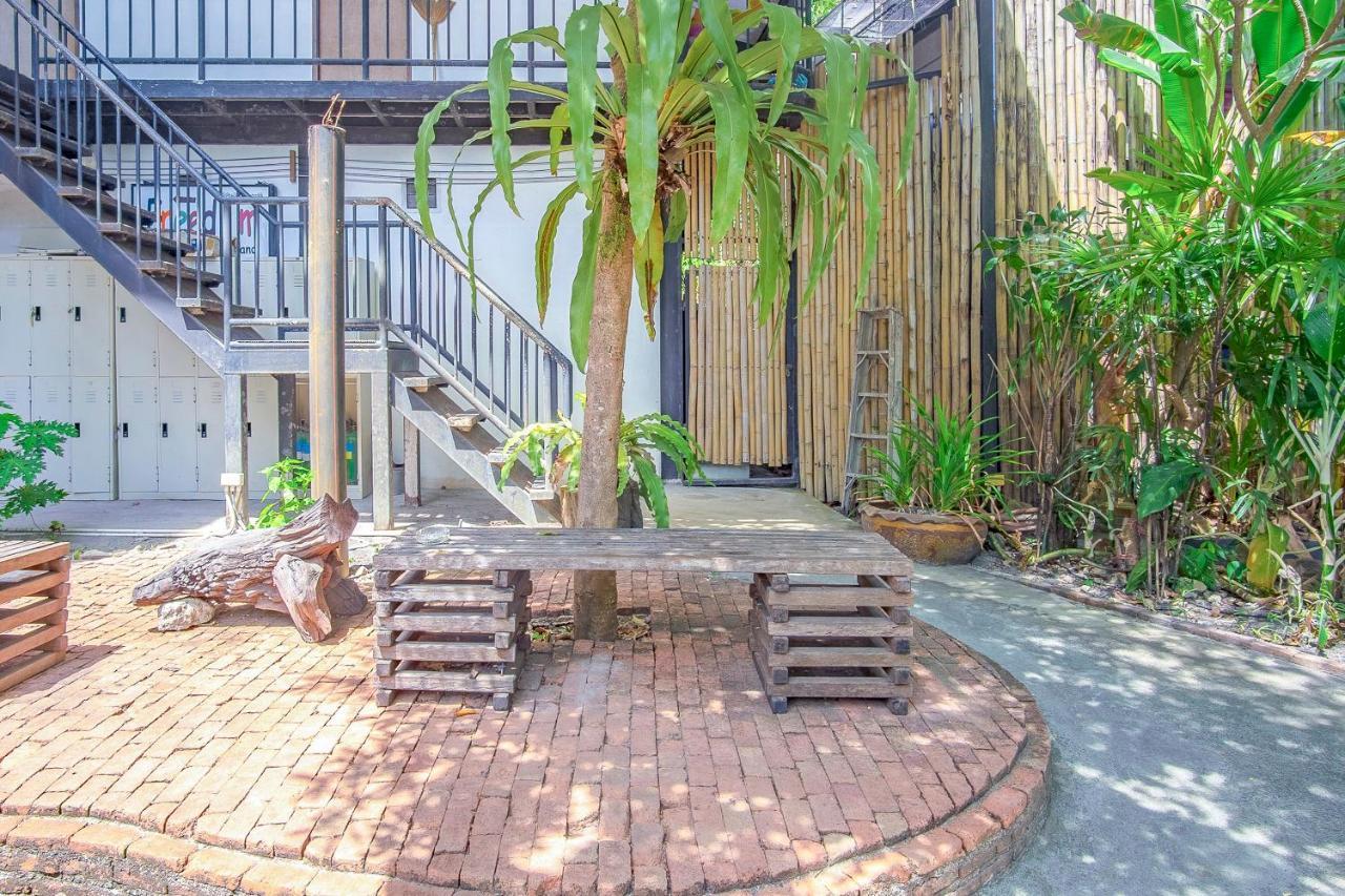 Oyo 585 Freedom Hostel @ Phi Phi 外观 照片